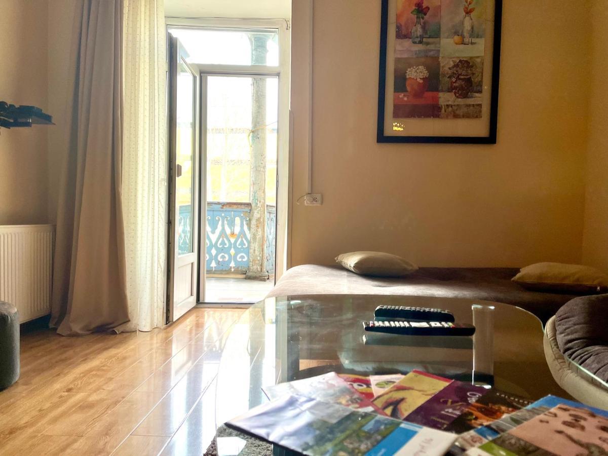 Apartment In Old Tbilisi Orbeliani Square Exterior photo